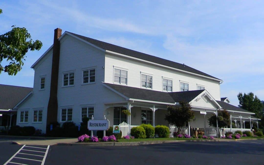 Amish Door Village Dinner Shows – Wilmot, Ohio